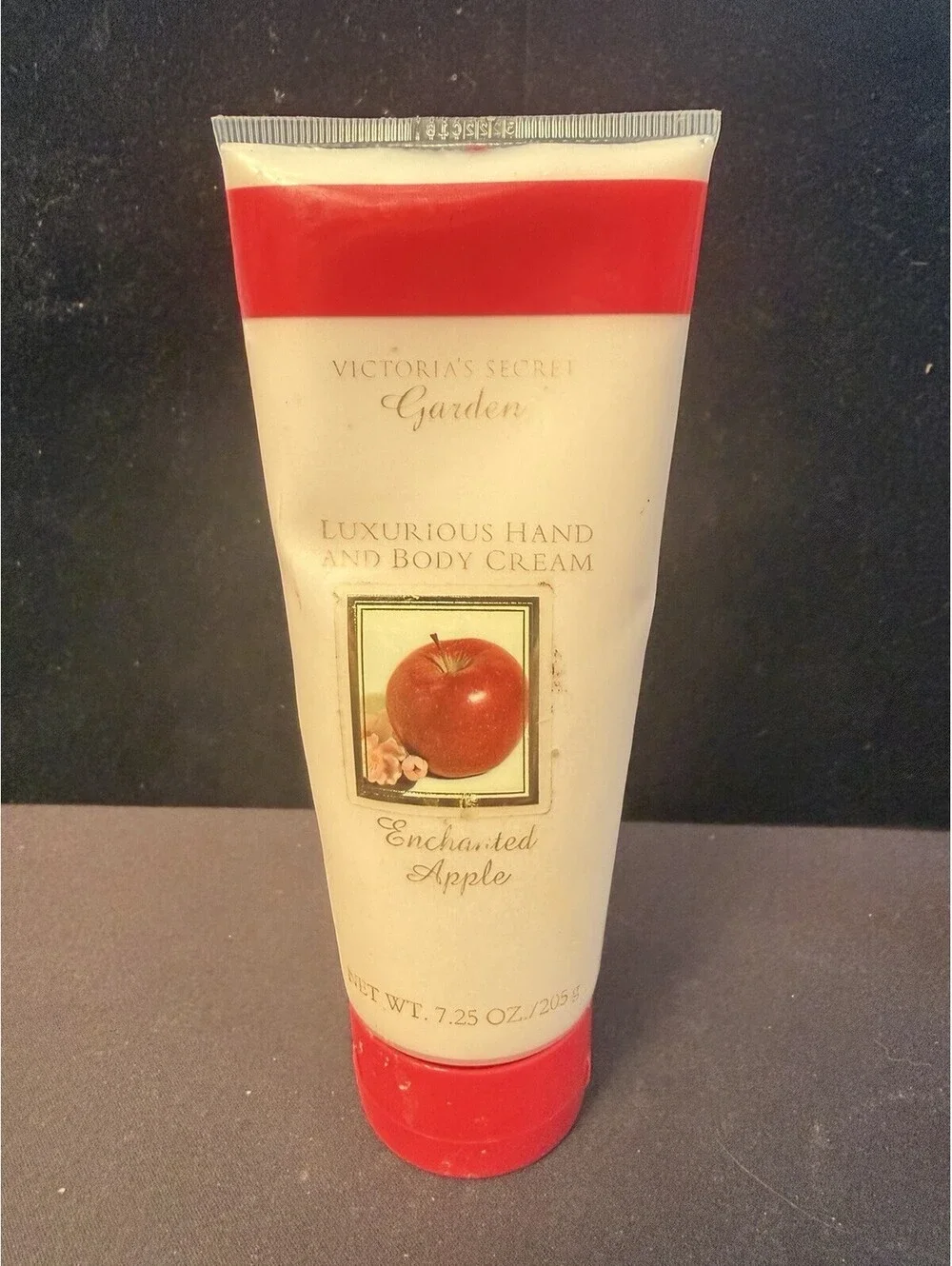 VTG Victorias Secret Garden Enchanted Apple Hand Body Lotion 7.25oz NOS